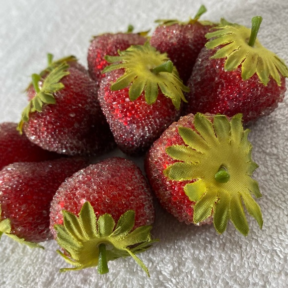 Vintage Decorative Beaded Sugar Faux Strawberries x10 - Picture 4 of 12